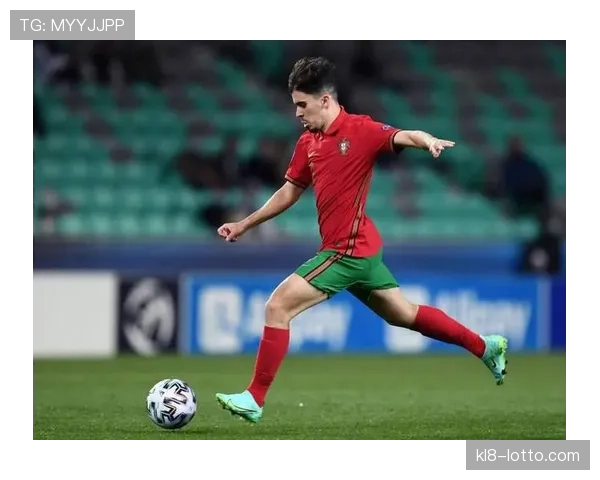 维蒂尼亚589次传球筑中场核心 巴黎控球体系运转关键